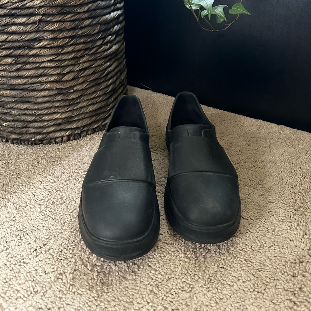 Gales Nursing Shoes